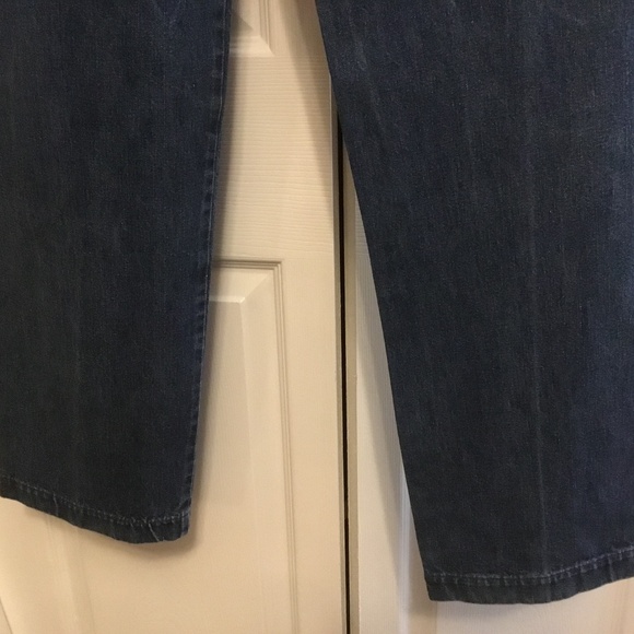 Men’s Dockers khakis 33x34 Classic Fit Blue Jeans - Picture 7 of 16